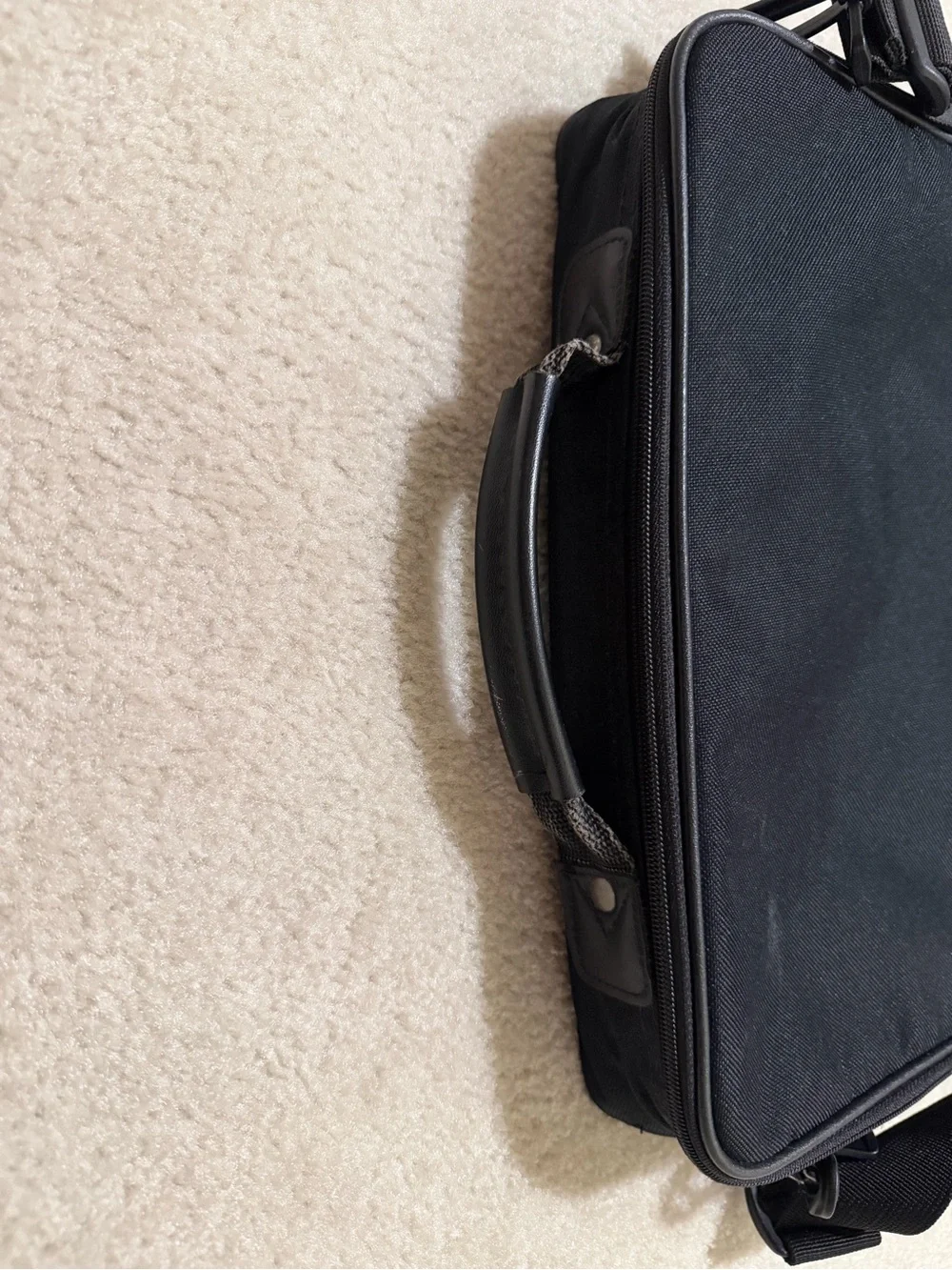 Vintage square black shoulder bag